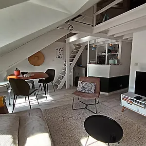 Au Centre De Vannes
